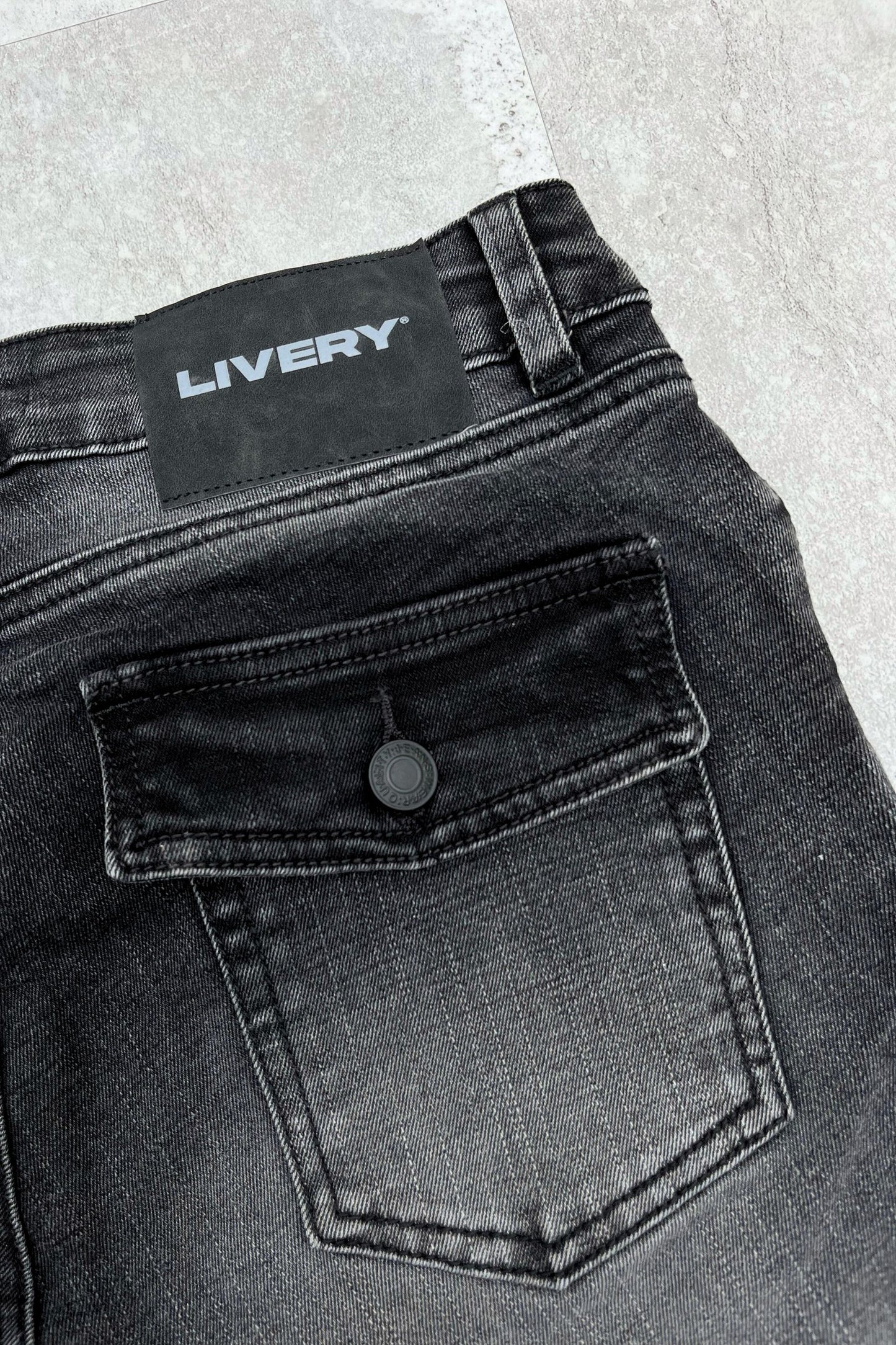 Jean flare strech - negro humo