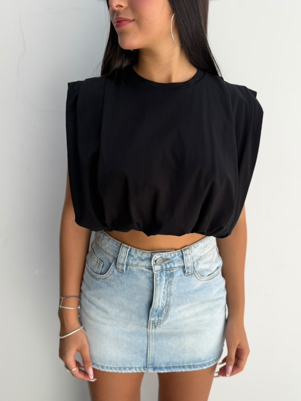 Blusa Cypress muscleteen englobada corta sisa - Negro