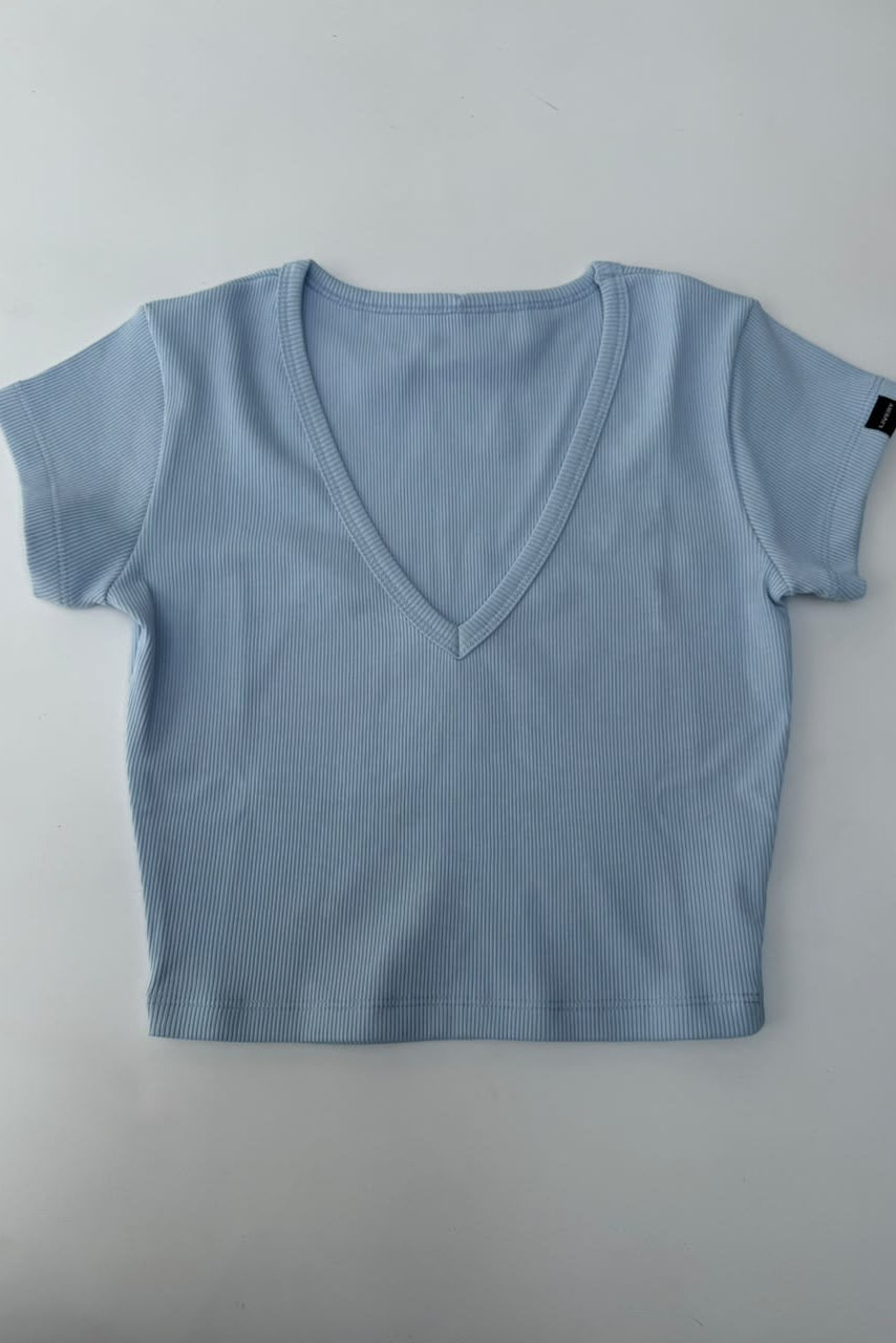 Blusa Sunny basica croptop cuello v profundo - Azul