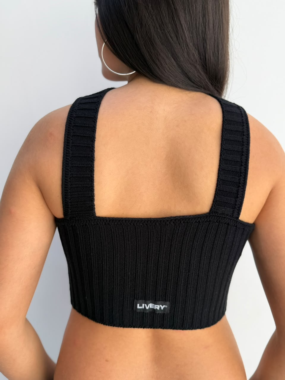 Blusa Kalvin straple tejido con cuello tira - Negro