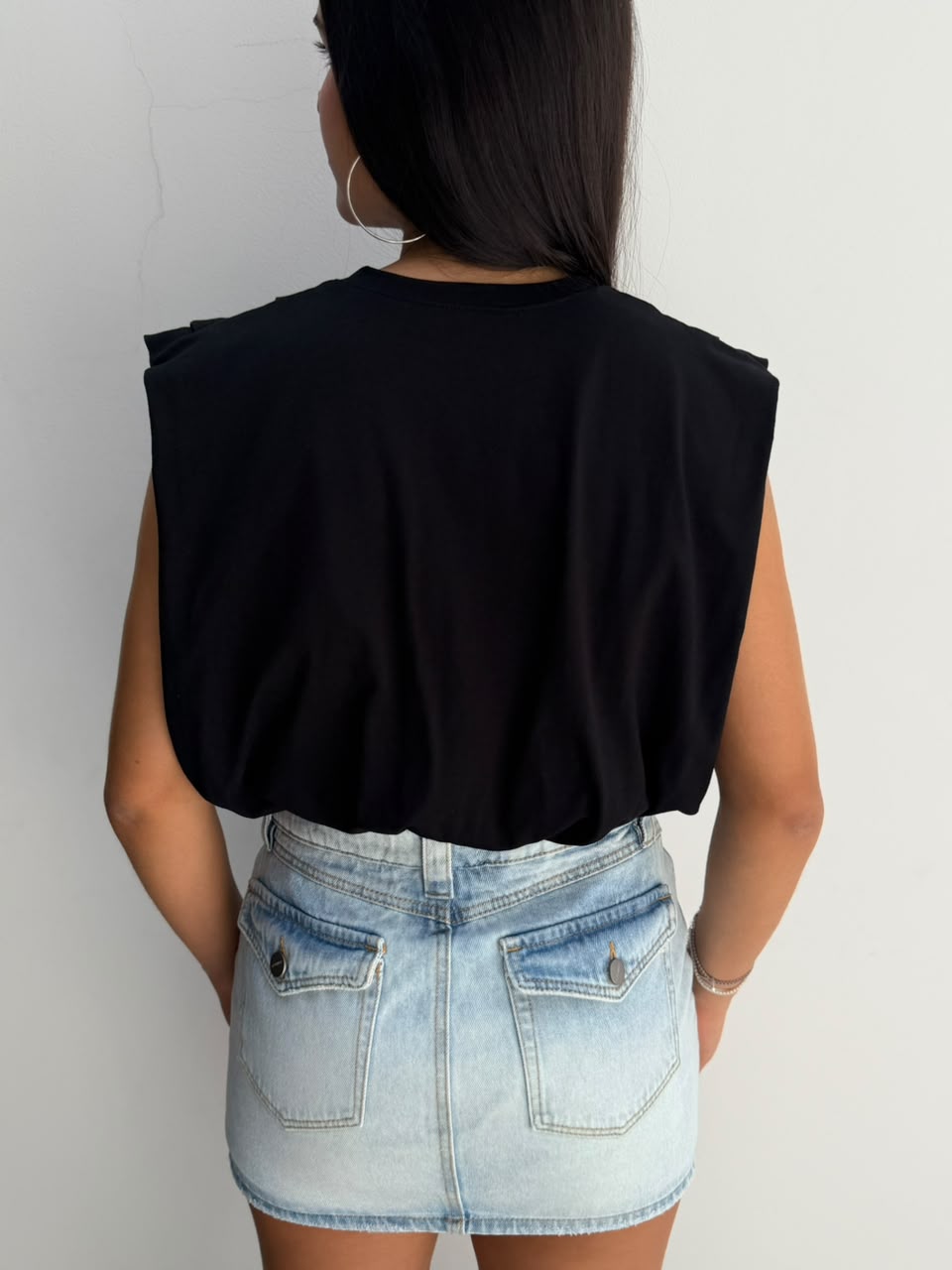 Blusa Cypress muscleteen englobada corta sisa - Negro