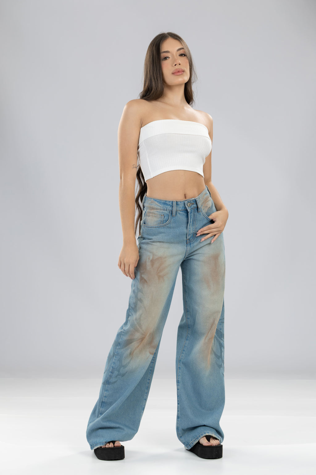 Jean Skater empolvado