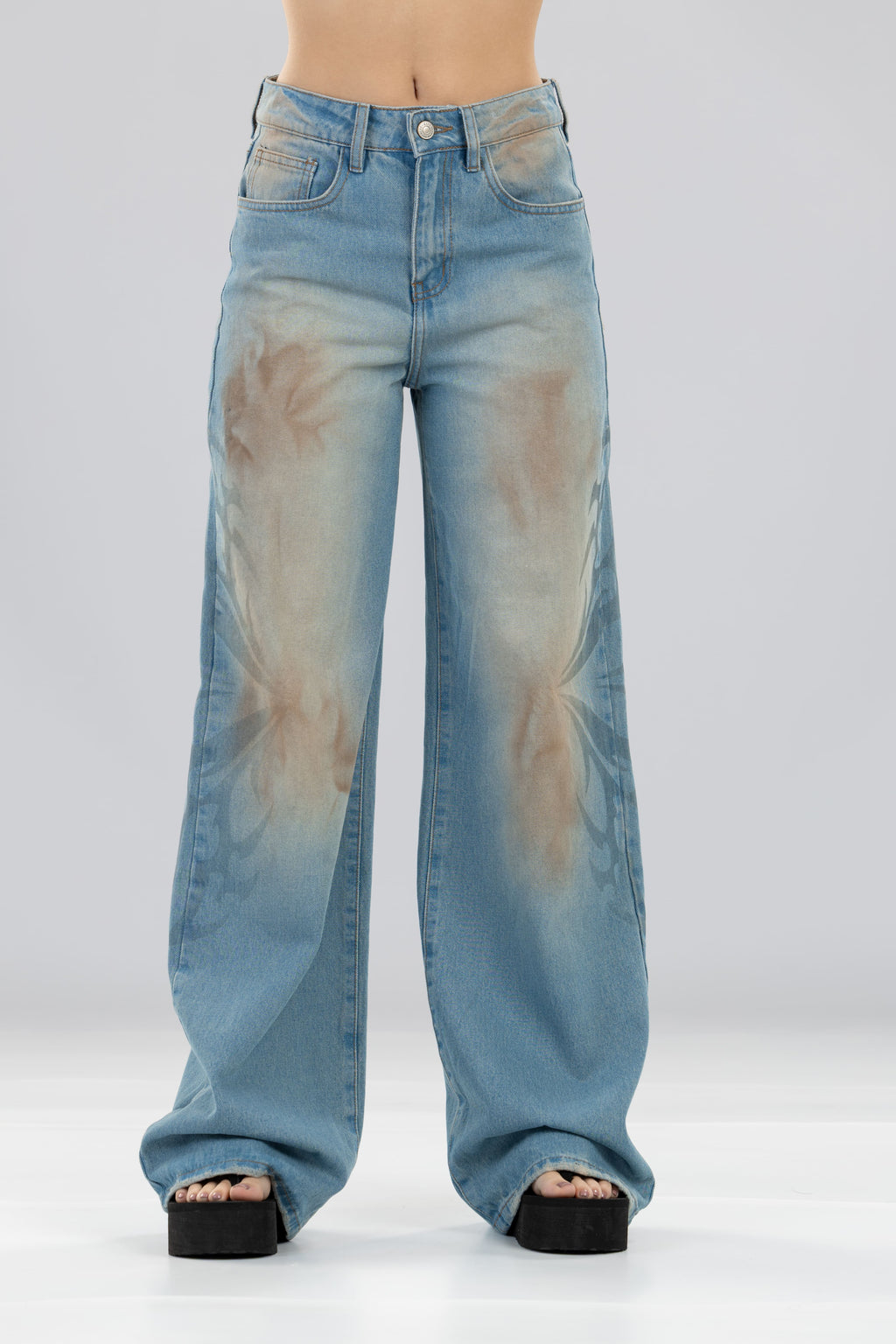 Jean Skater empolvado