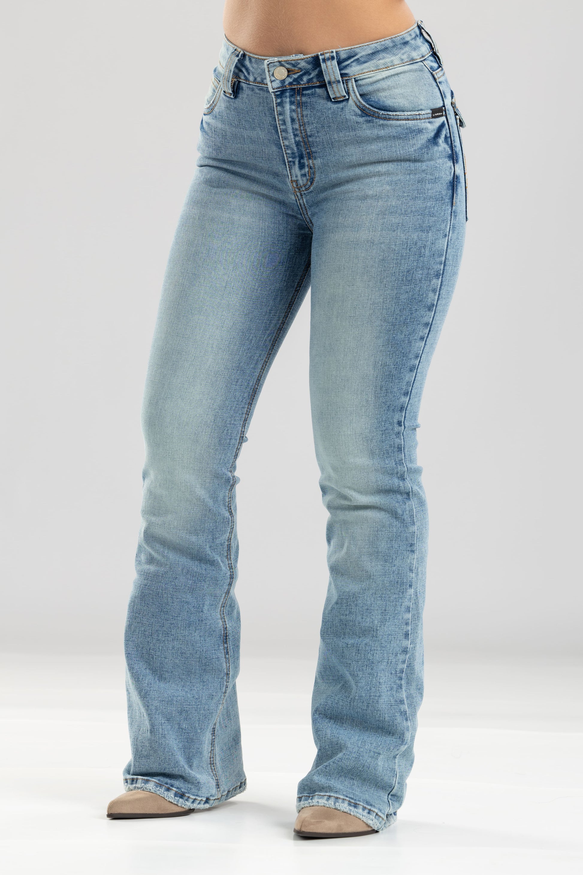 Jean Austin flare  bordado - Stretch