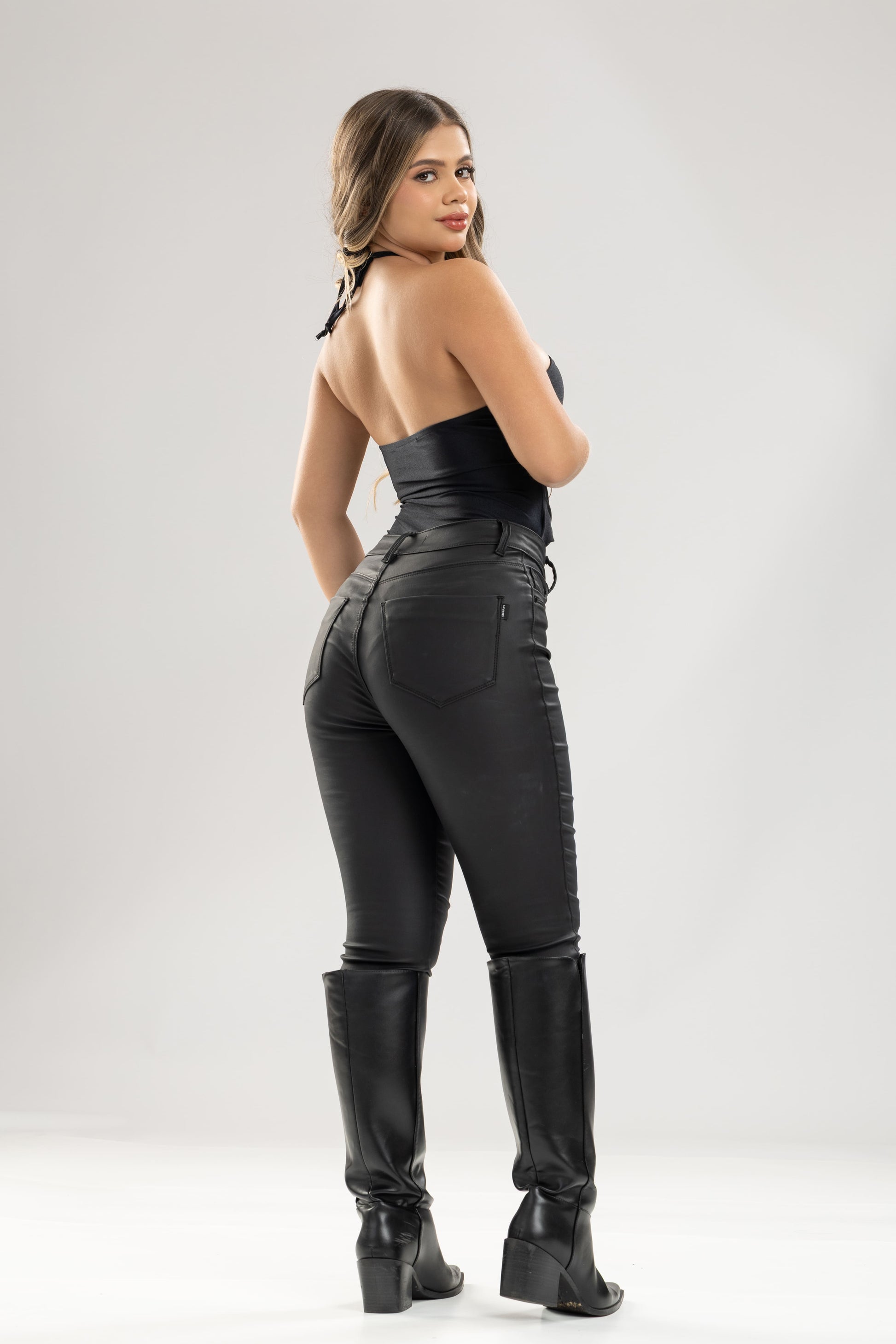 Jean cariott skinny tipo cuero strech