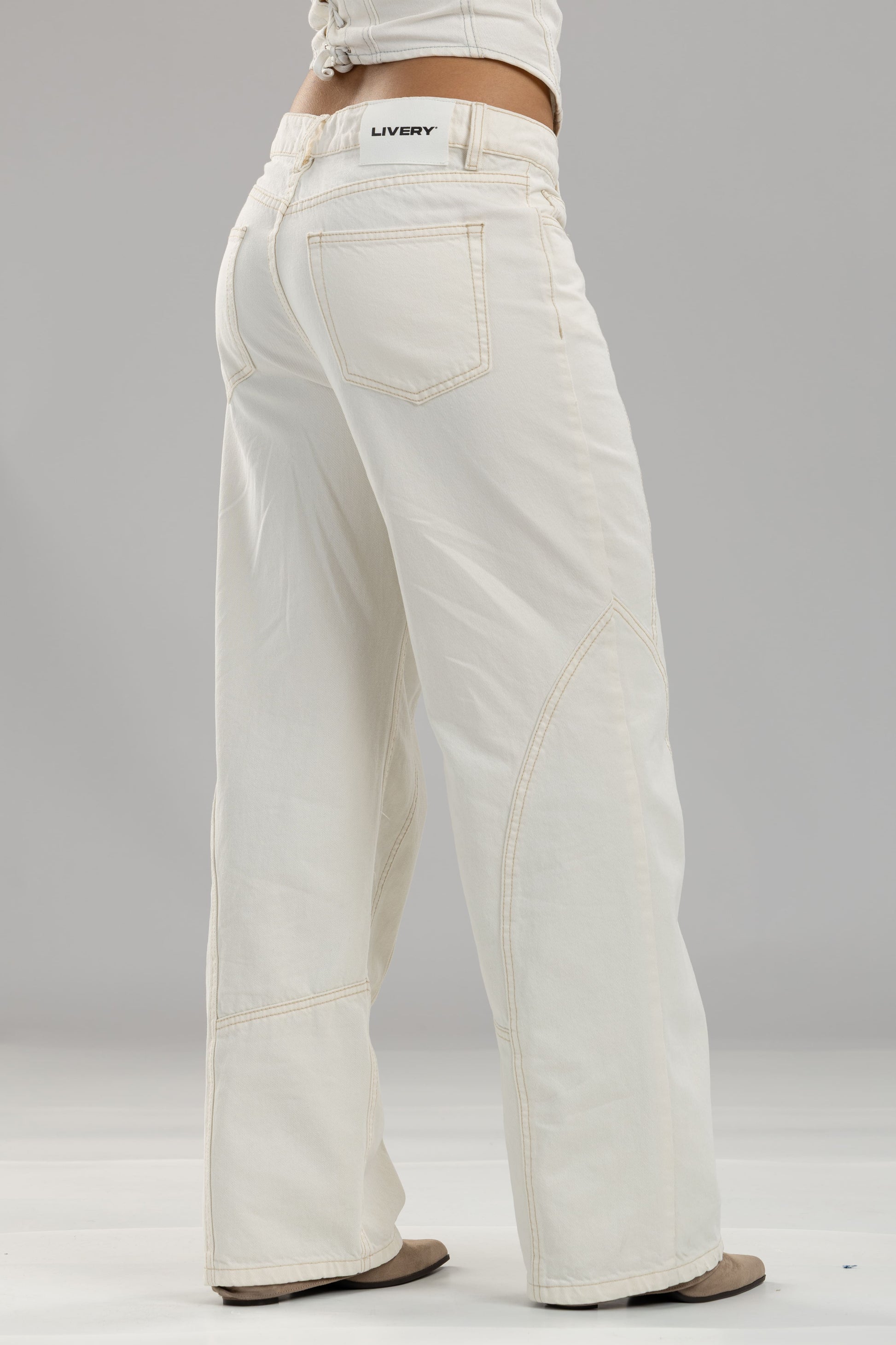 Jean Borfot fit - Crudo