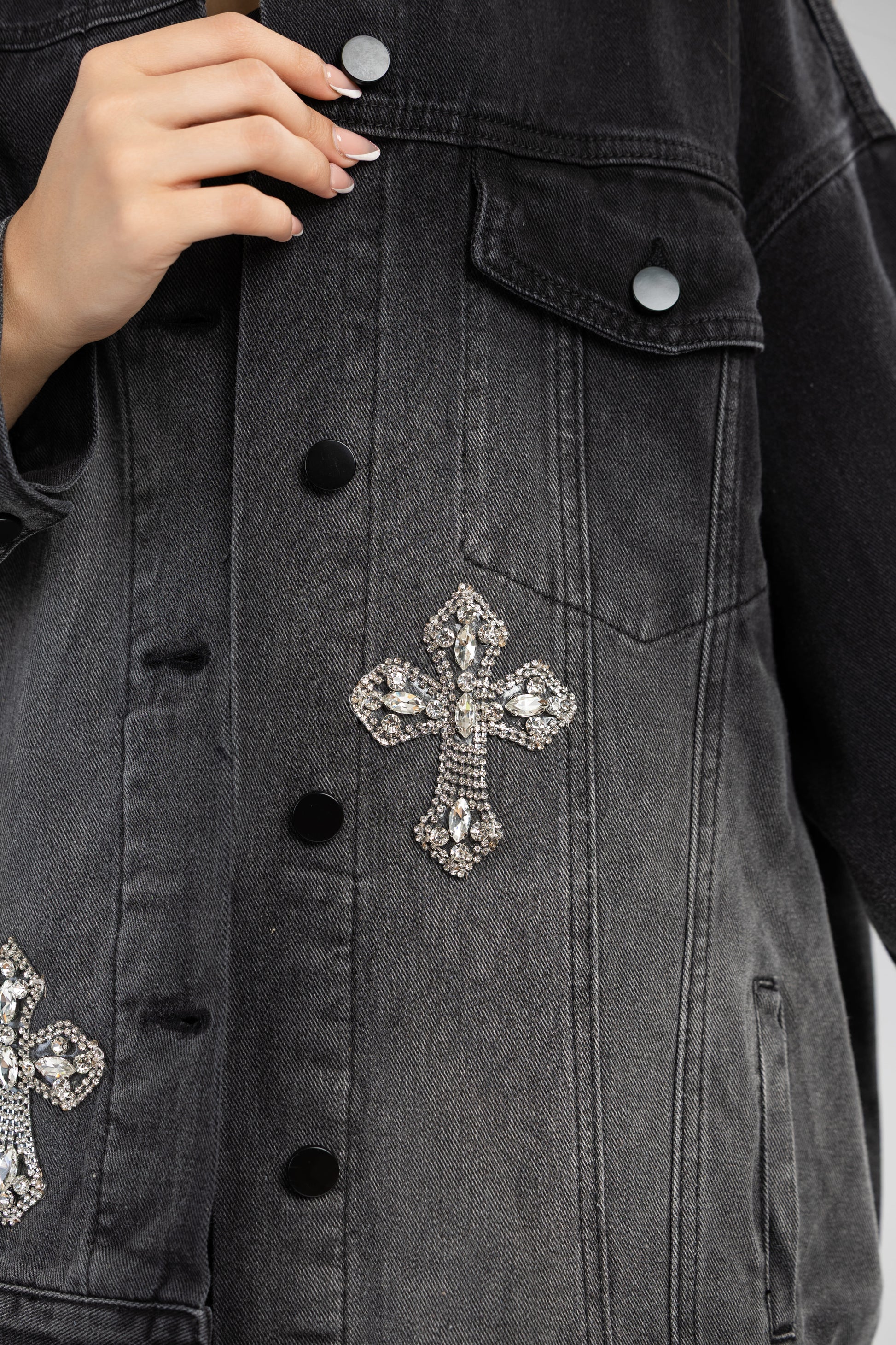 Chaqueta clement oversize cruces - negro