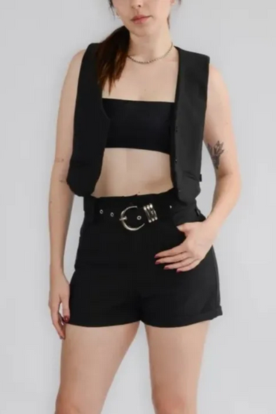 CONJUNTO NOA CHALECO + SHORT CON CORREA - Negro