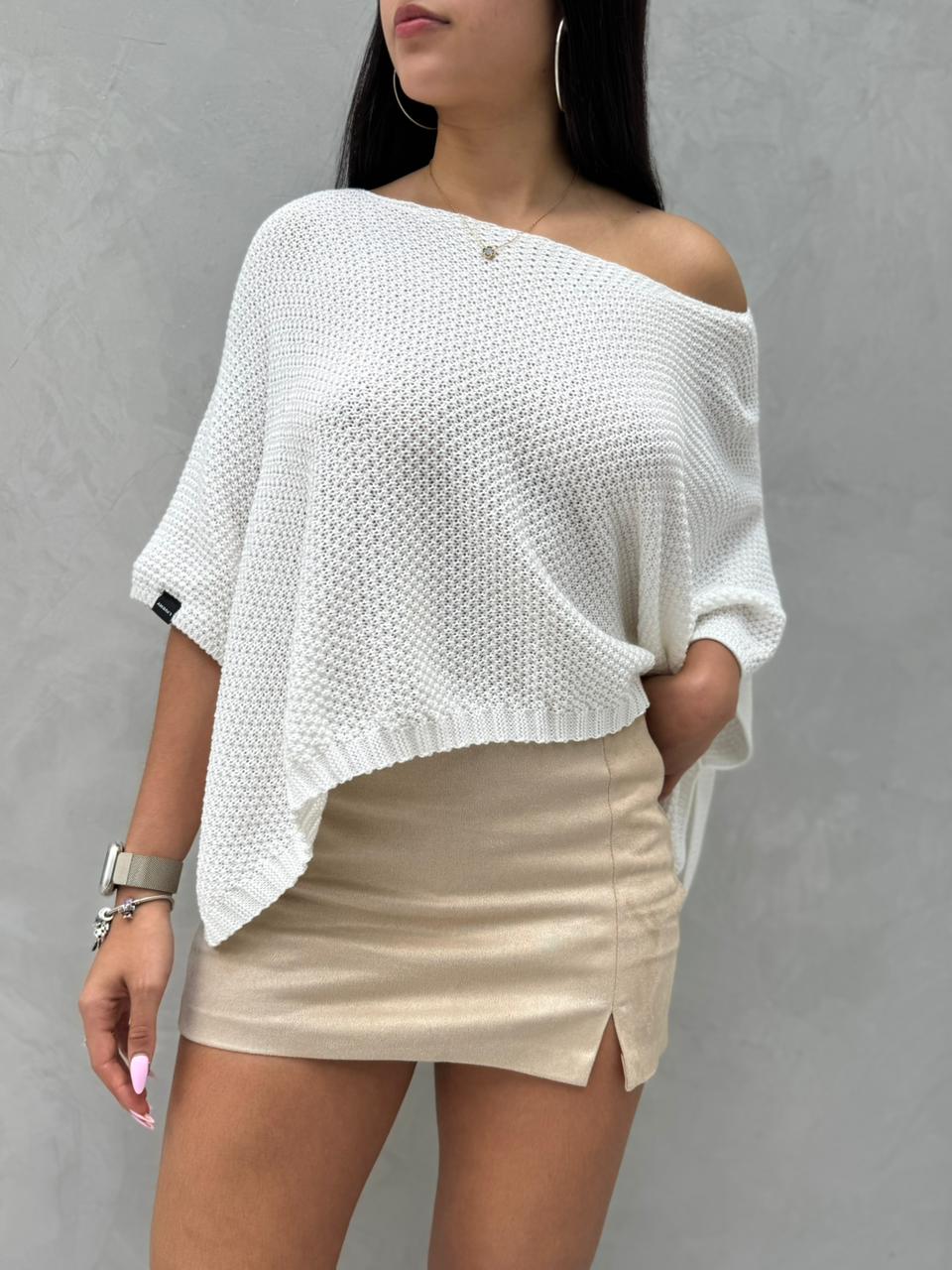 Blusa Alondra ruana corta tejida - Marfil