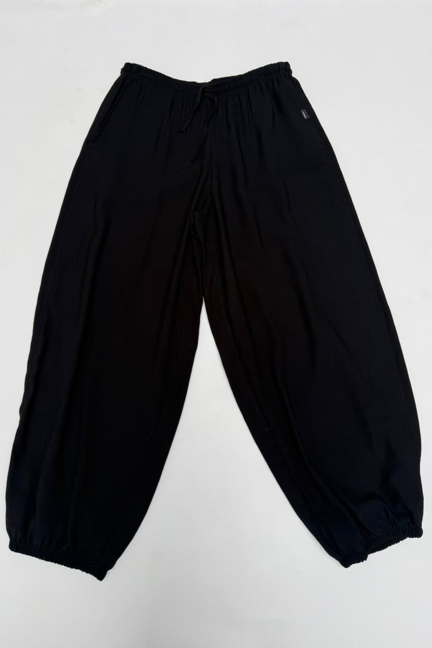Pantalon Goldie barrel cintura resortada - Negro