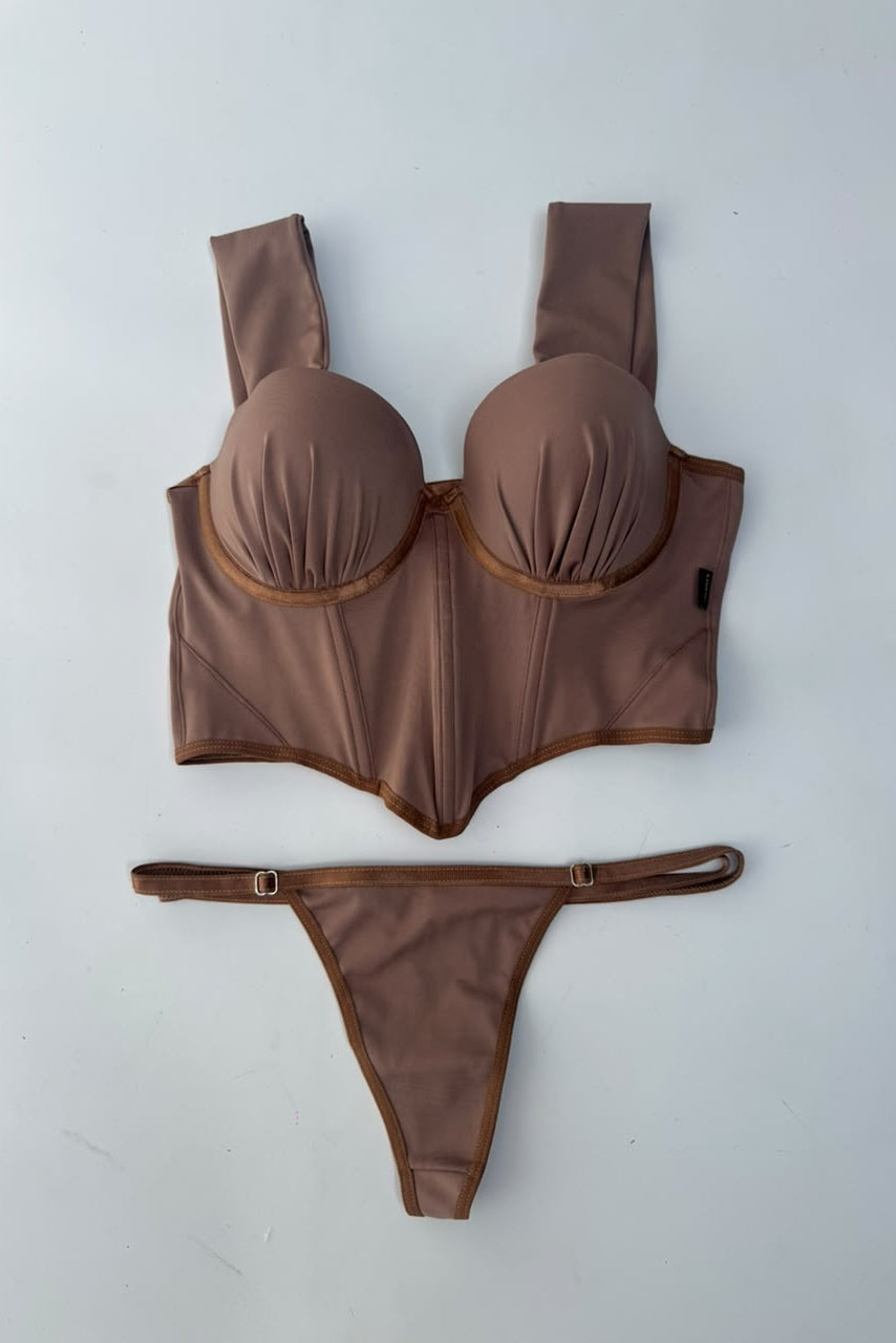 Blusa Greta corset copas preormadas licra pacifica - Chocolate