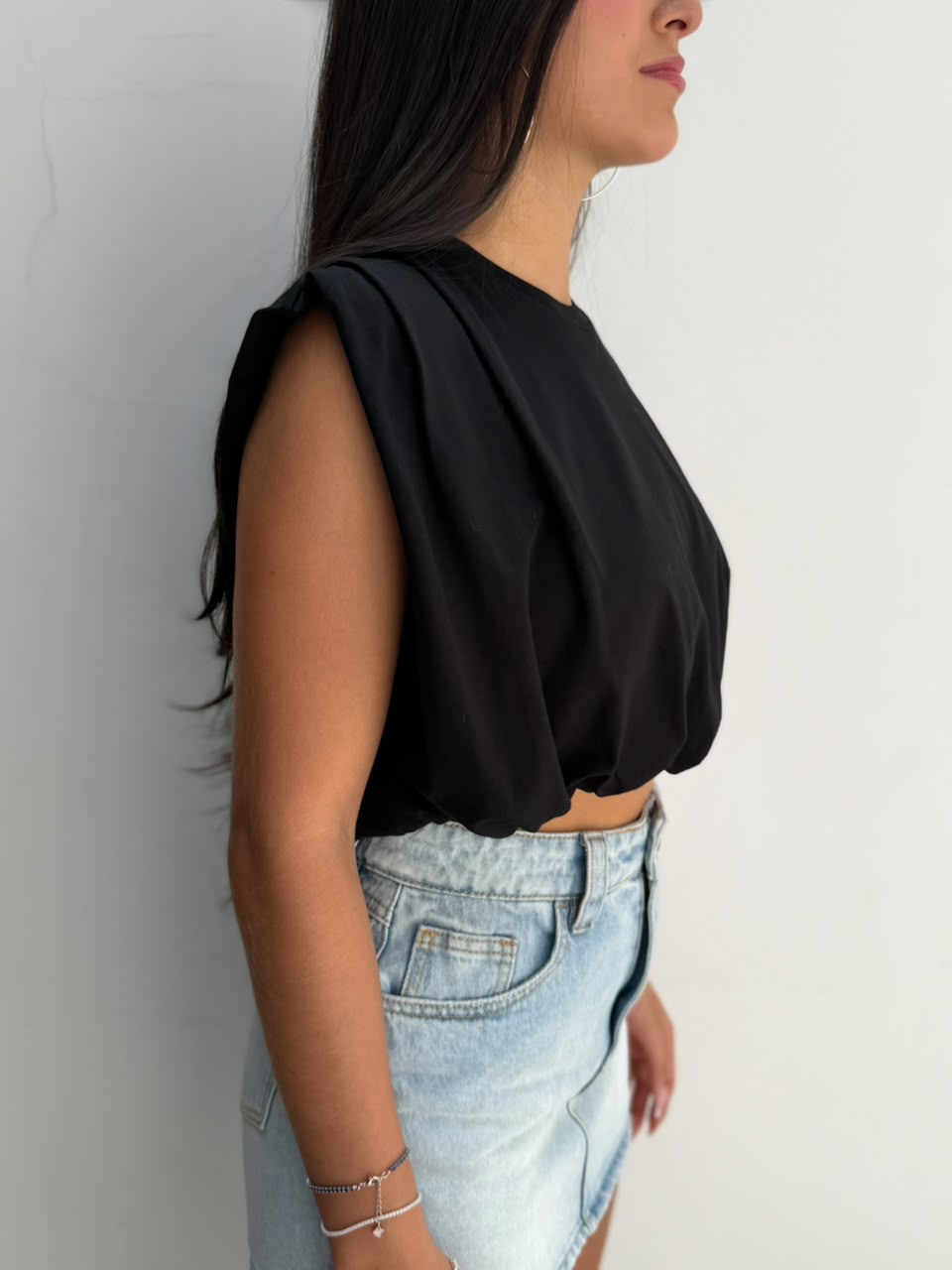 Blusa Cypress muscleteen englobada corta sisa - Negro