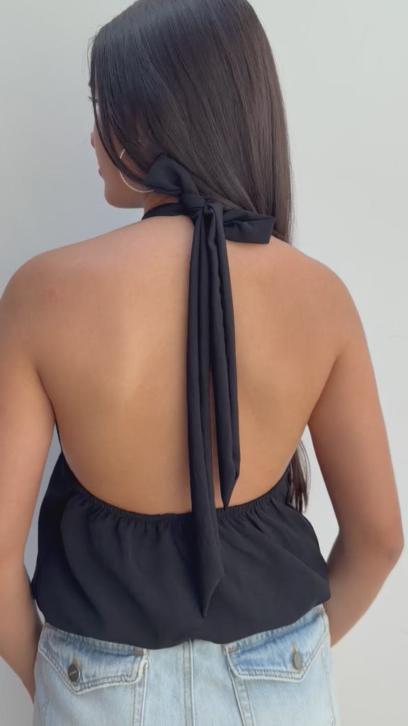 Blusa Theo cuello halter resortada en espalda - Negro